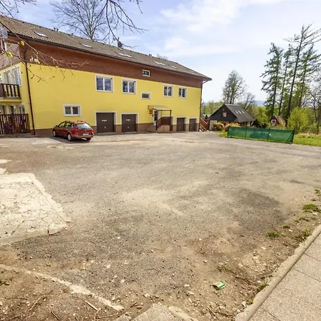 Theo Veľký Slavkov